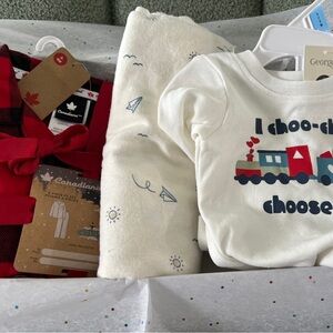 Cozy Sleep  Set - White, Red, Blue